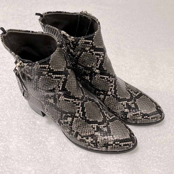 Old Navy Faux Snakeskin Ankle Booties - Picture 4 of 6